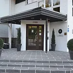 Aateli Lakeside 酒店
