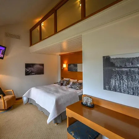 Hotel Aateli Lakeside 4*