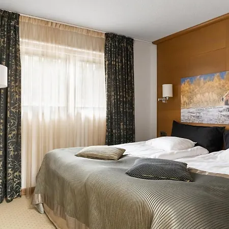 Aateli Lakeside فندق