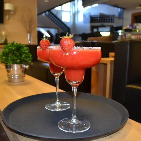 维卡提酒店 4*