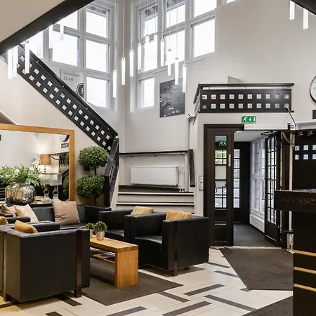 Aateli Lakeside ווקאטי