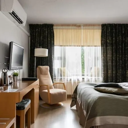 Aateli Lakeside Hotel 4*