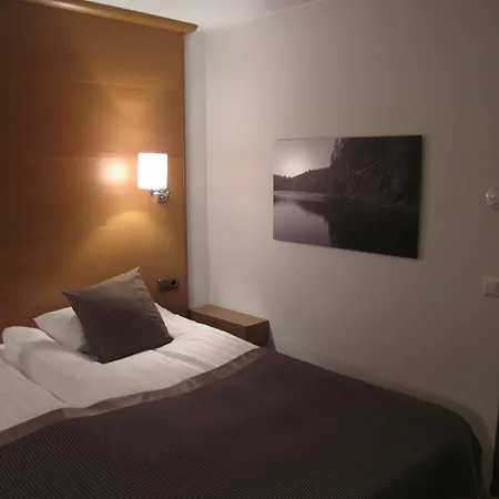 Aateli Lakeside Hotel