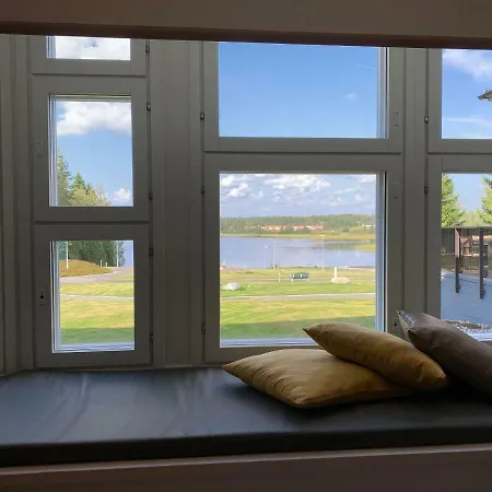 Aateli Lakeside 4*