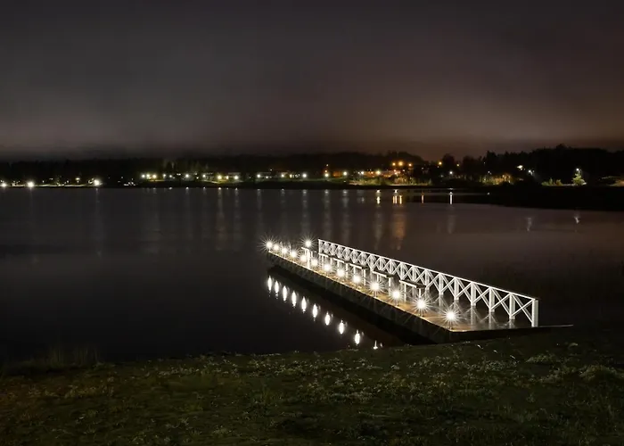 Hotelli Aateli Lakeside